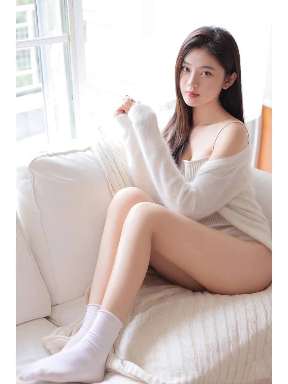 他的手指在里面转动的写作业呢