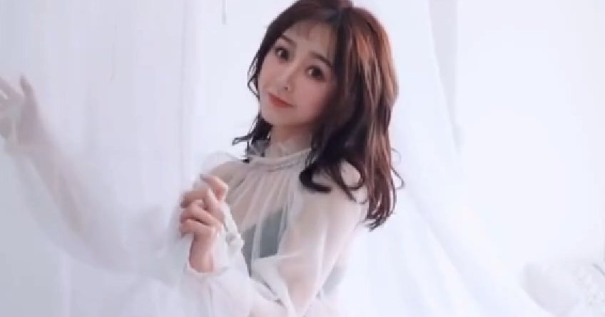秋葵香蕉榴莲绿巨人苹果版:秋葵草莓丝瓜榴莲绿巨人永久
