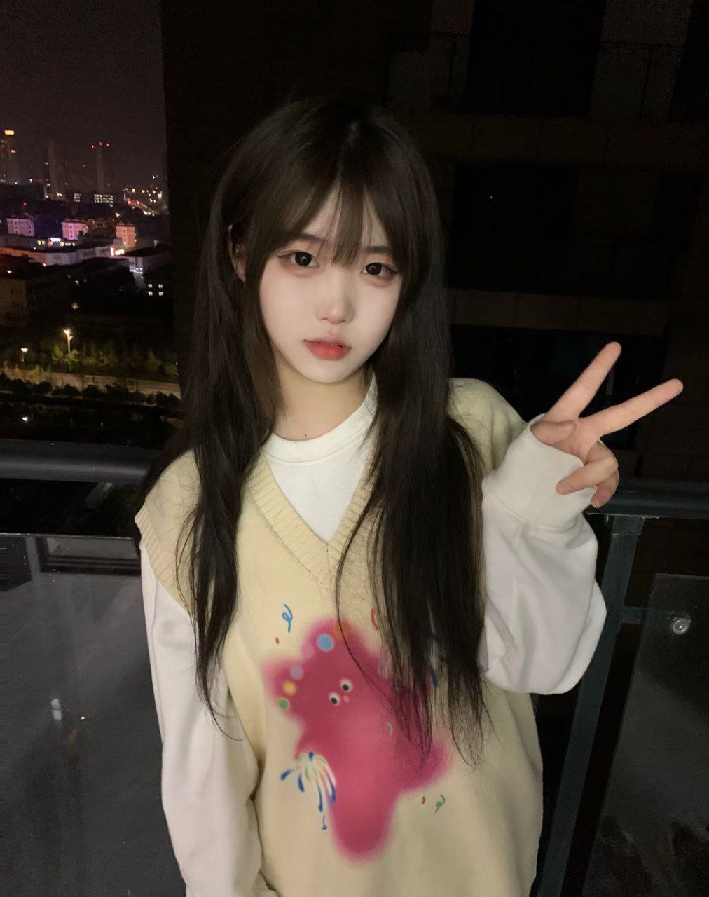 汤芳人体裸私密