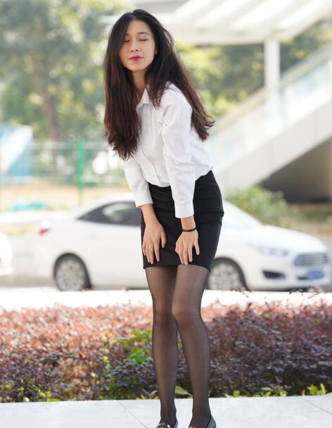 调教破产千金中国厕所v偷窥女厕所中国av