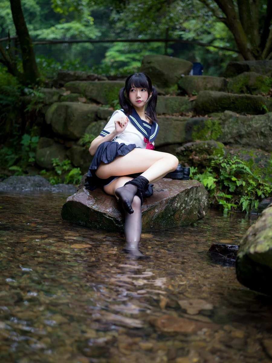 注射器打水放屁眼里视频动图