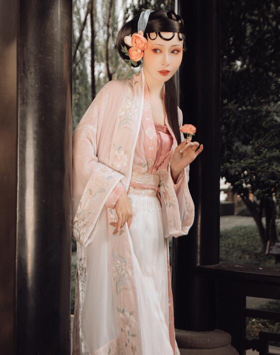 香蕉榴莲丝瓜草莓黄瓜榴莲绿巨人免费版下载