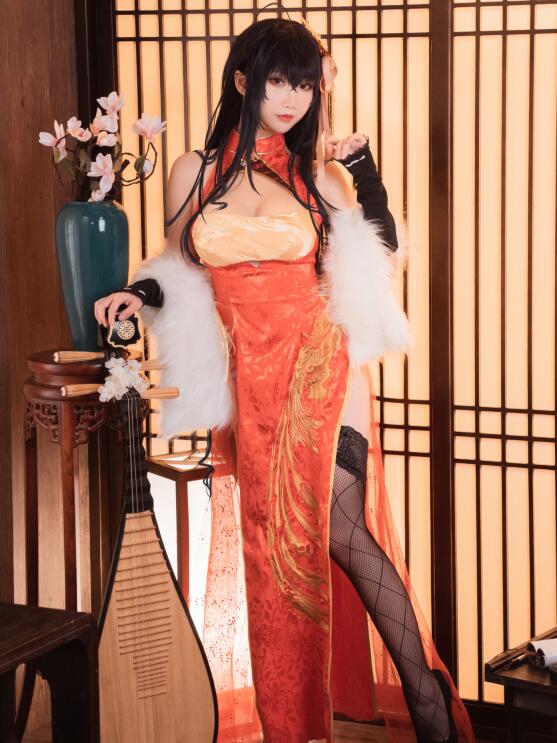 蛇腰翘臀女孩