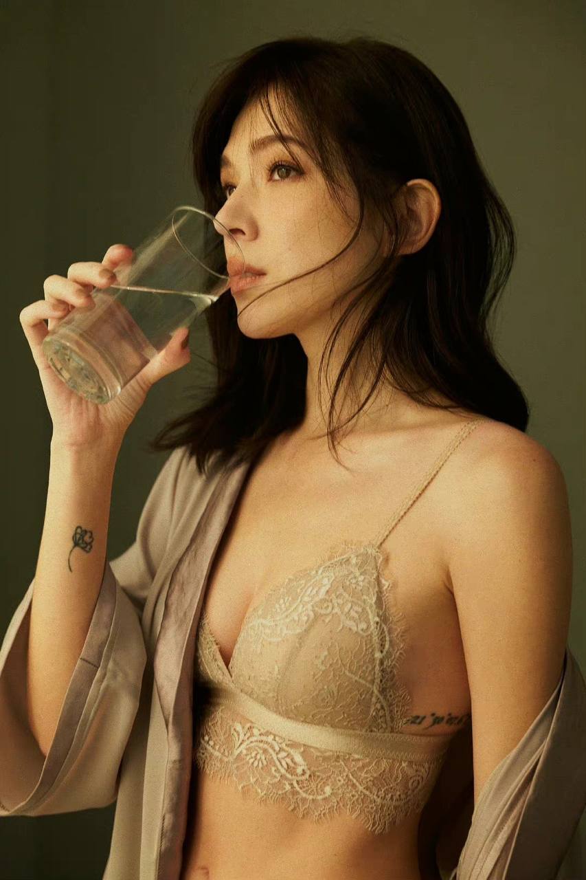 夜里十大禁用app软件花季传媒:丰富影视内容值得观看