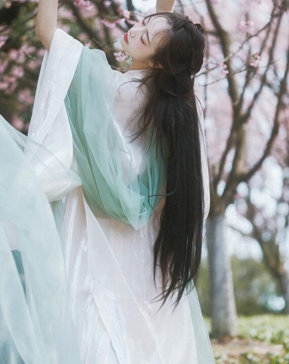 波多野和俊