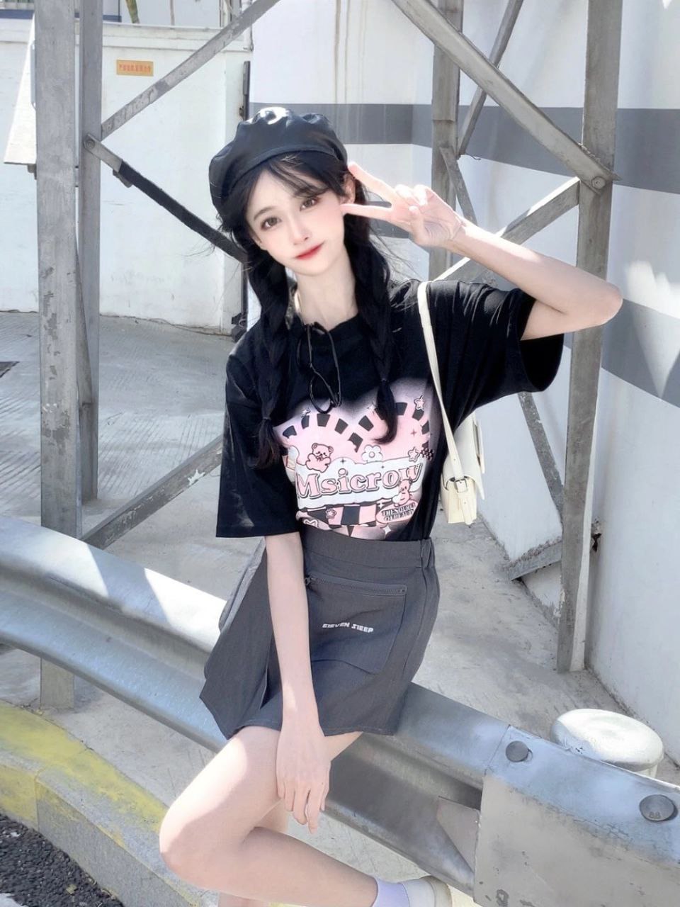 绿巨人秋葵丝瓜向日葵香蕉榴莲破解版下载