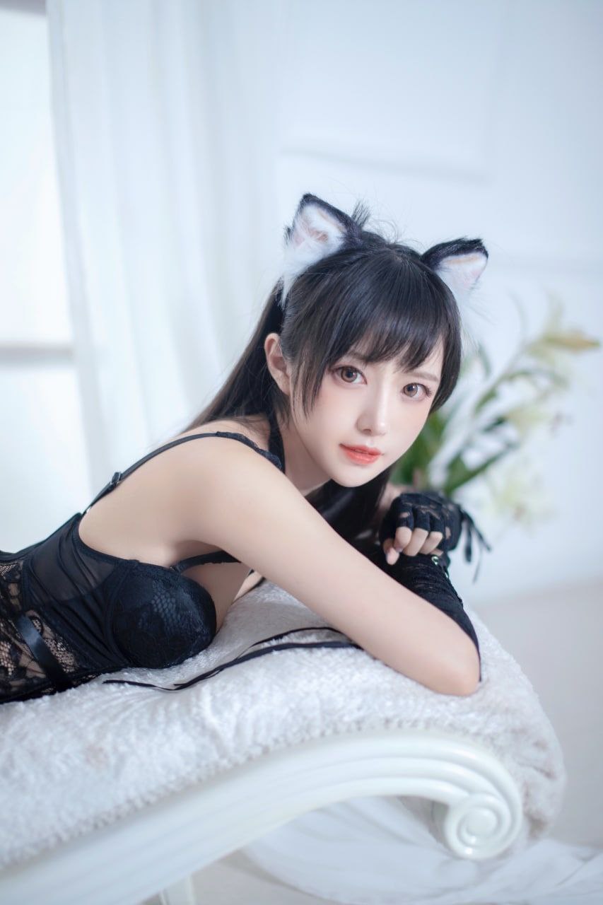 他们三个人折腾了我一晚上