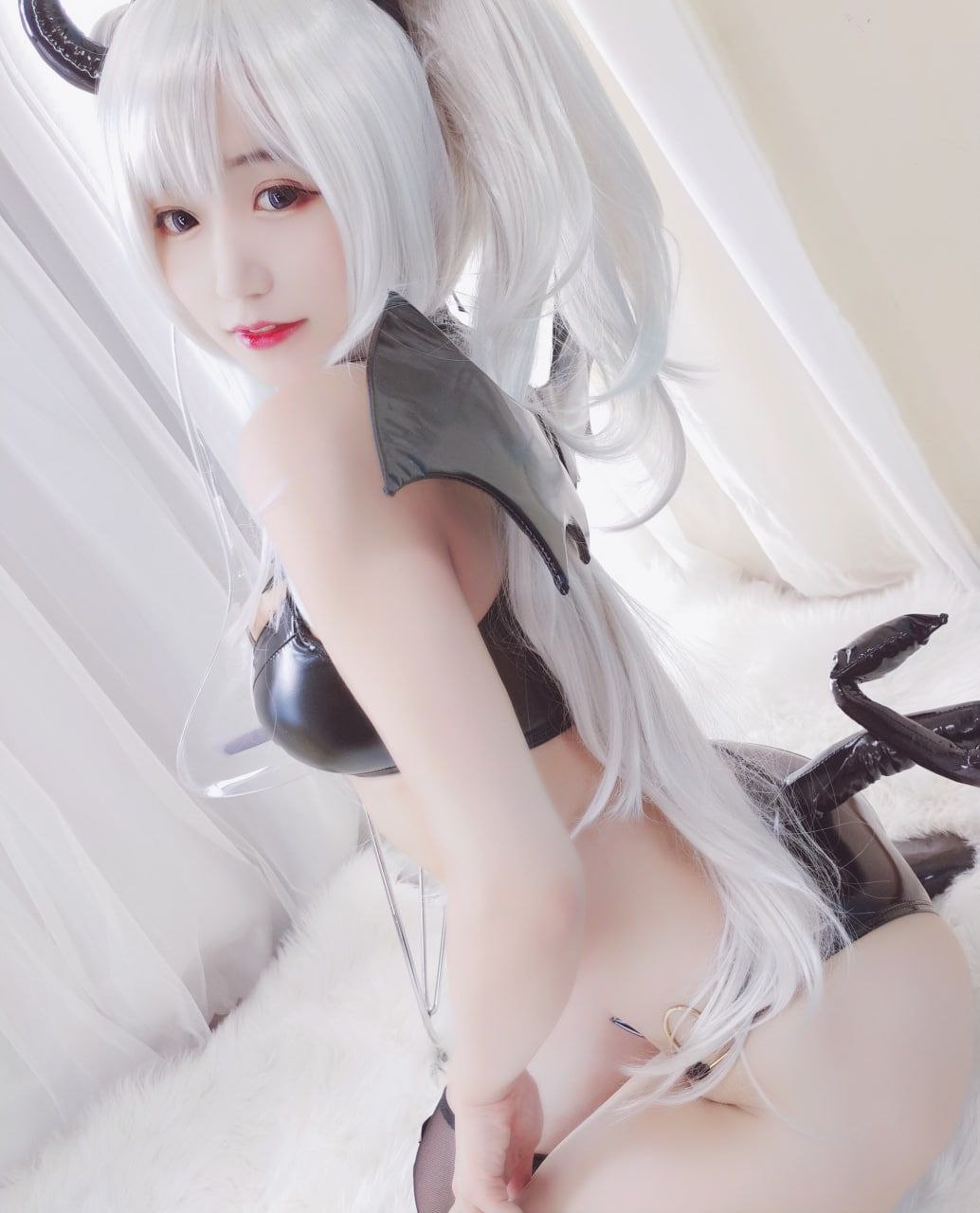 无赖宅男看黄片入魔肏亲娘