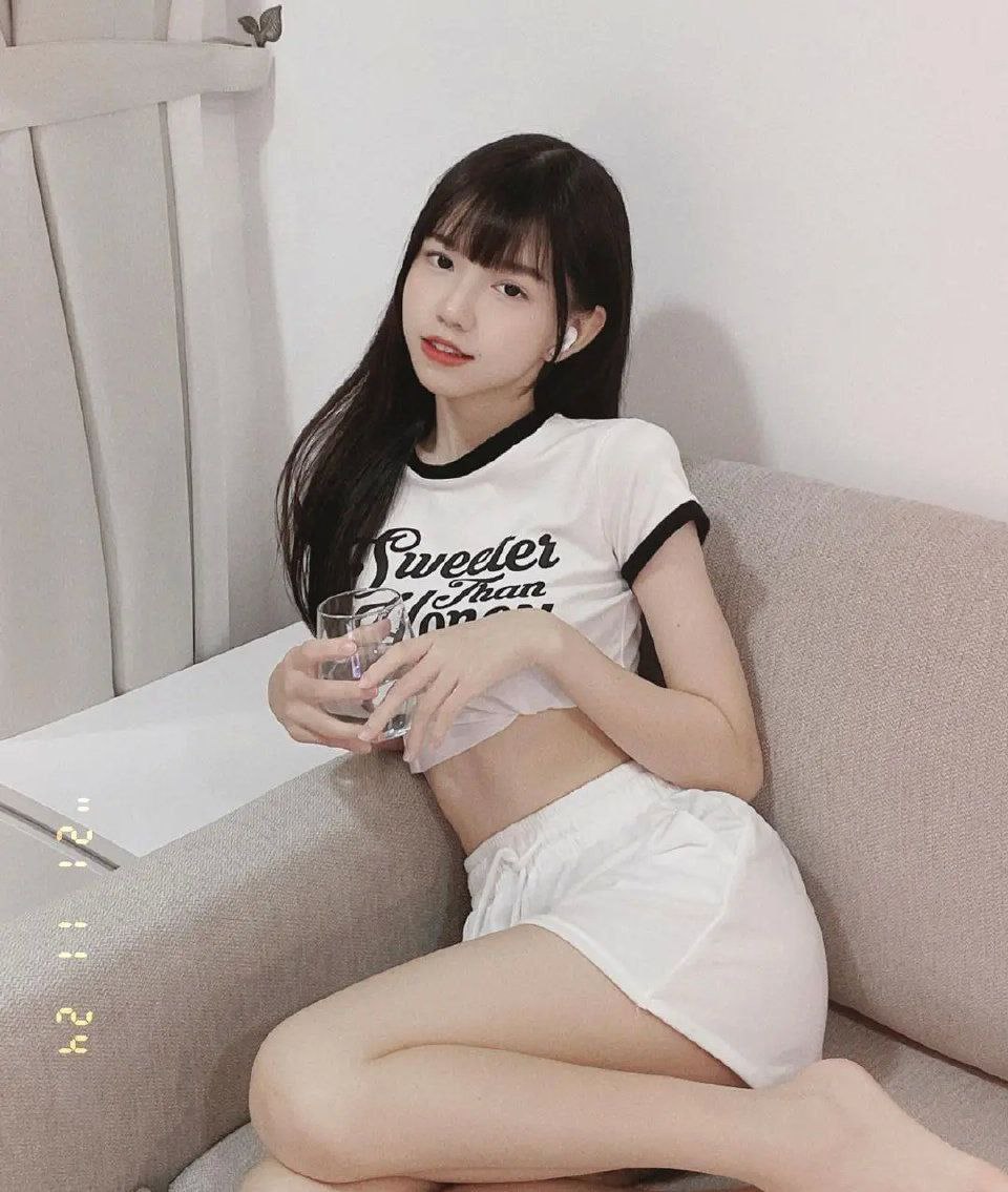 强㢨二次元乳液模拟器下载