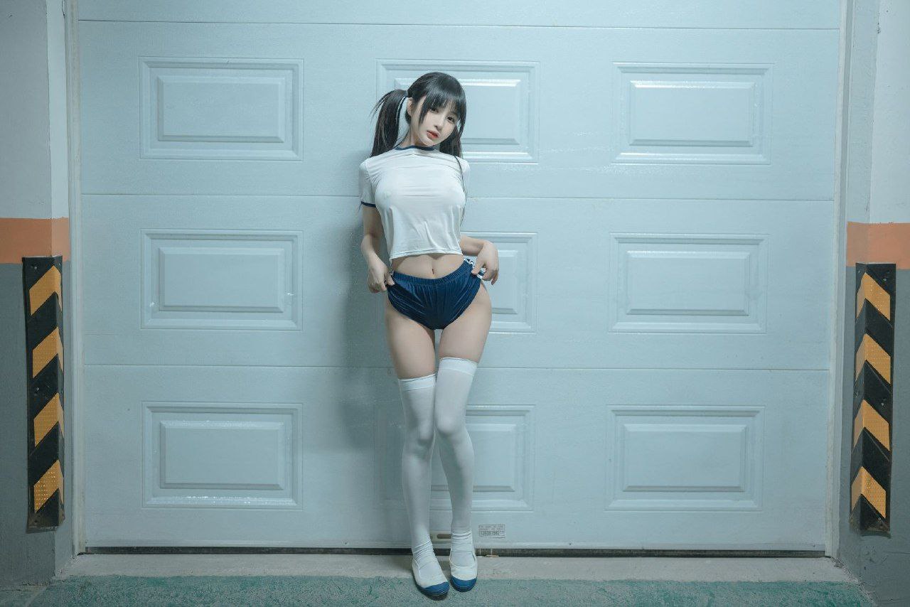 乳房美女