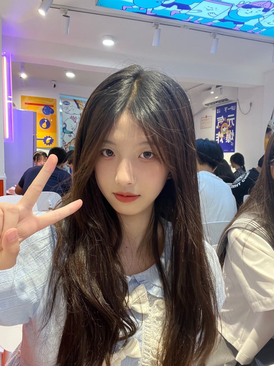 翘臀后进美女动态图啪