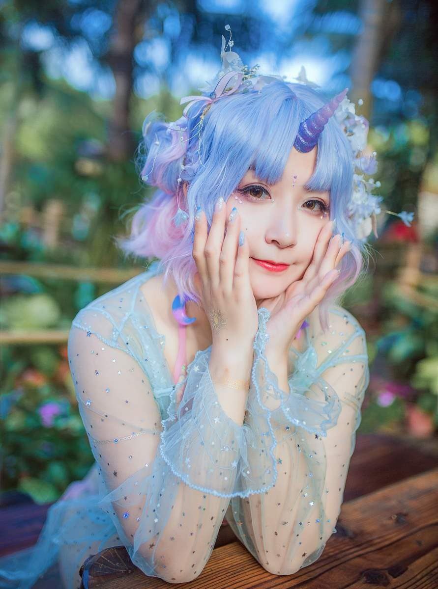 草莓丝瓜向日葵黄瓜榴莲污绿巨人精简版下载