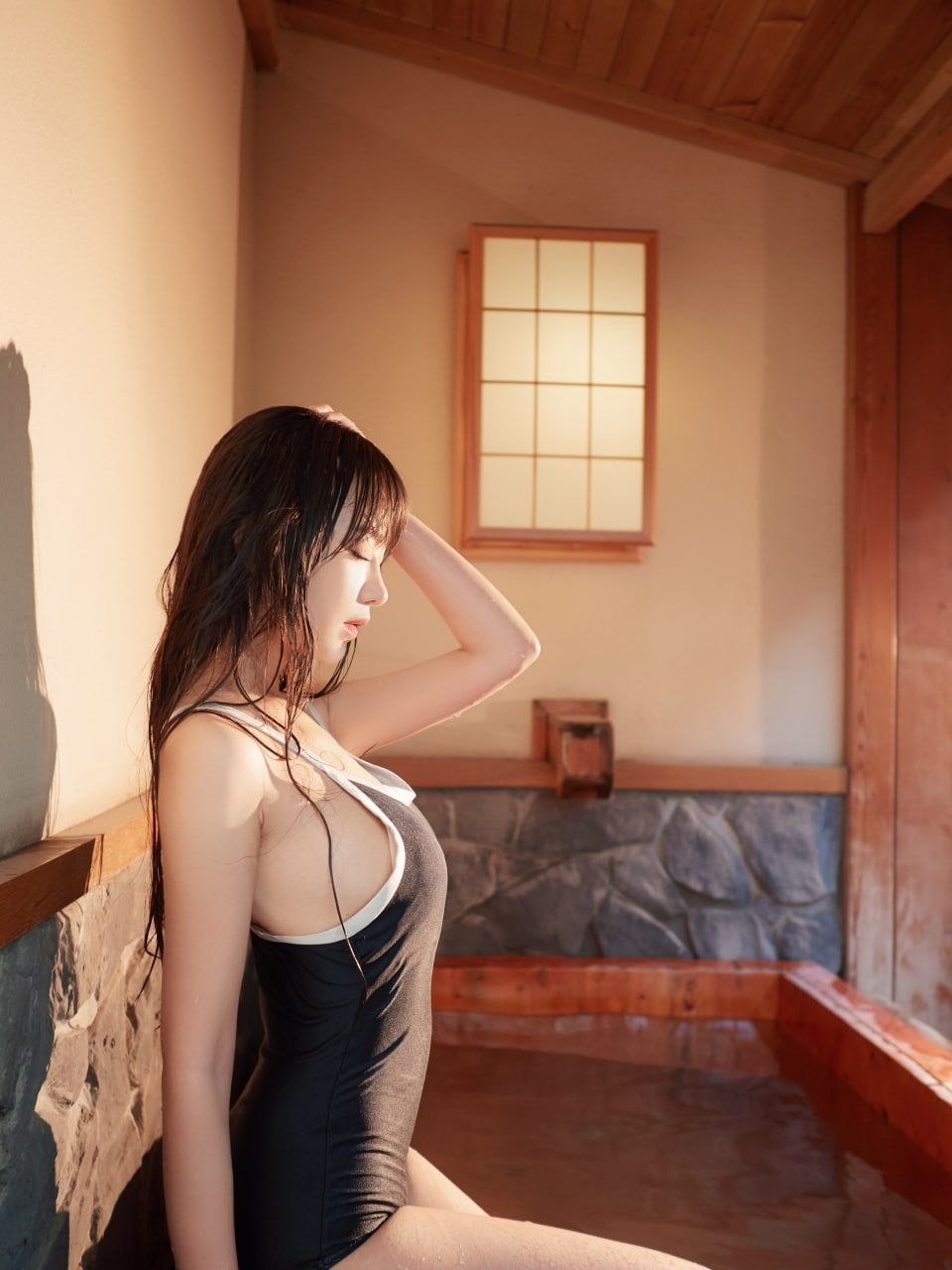 露胸美女