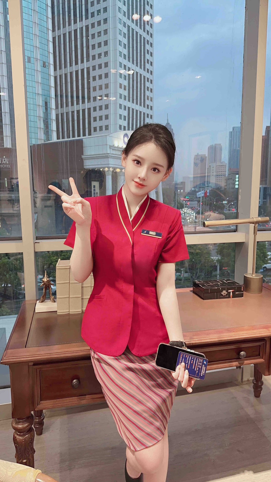 两个总裁在车里吃我奶