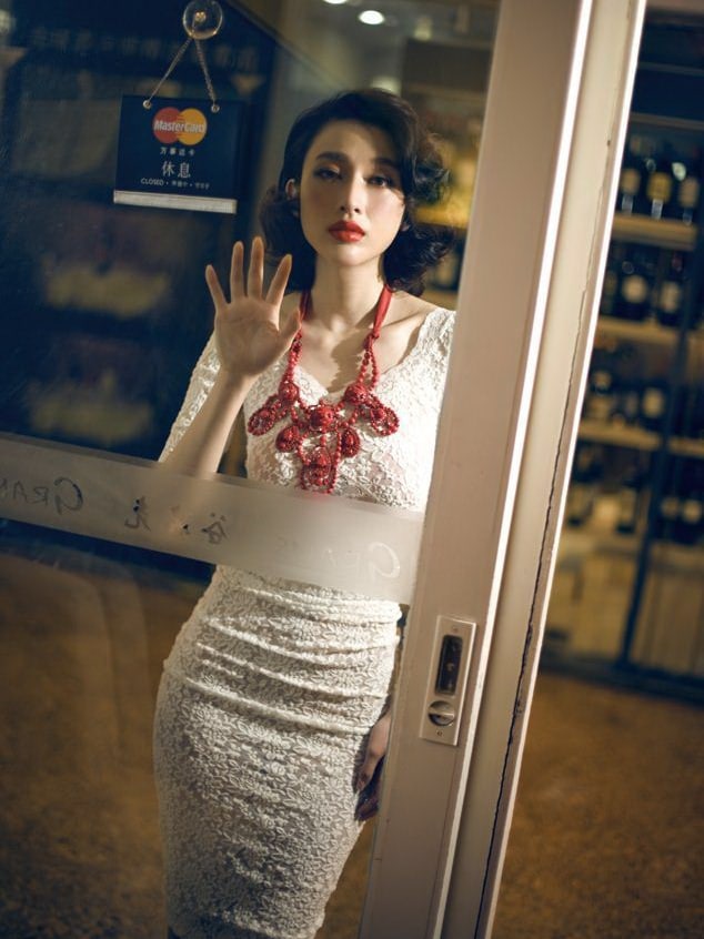 美女爱爱
