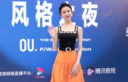 草莓丝瓜樱桃小蝌蚪榴莲芭乐绿巨人下载