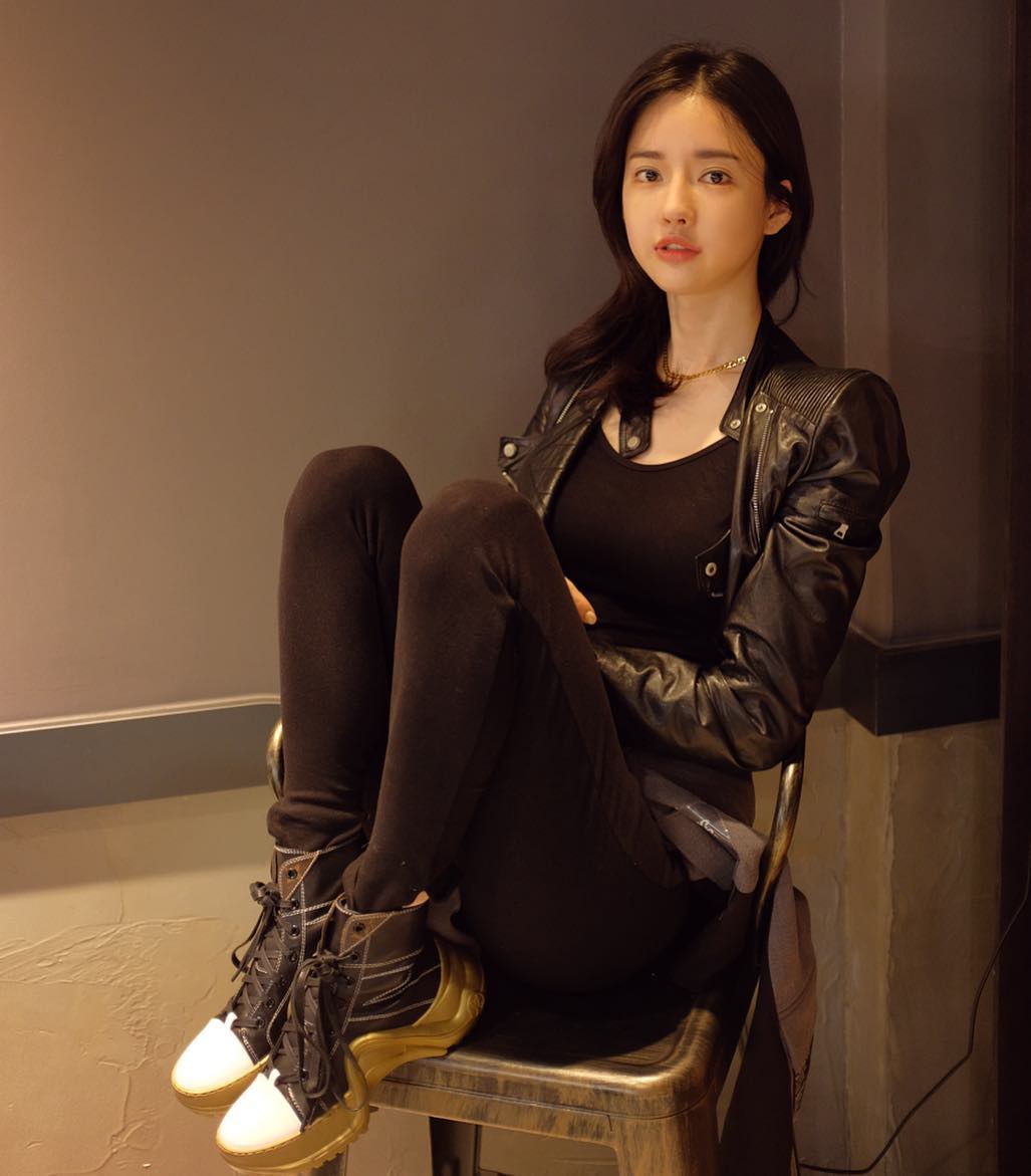 草莓丝瓜向日葵黄瓜榴莲鸭脖视频