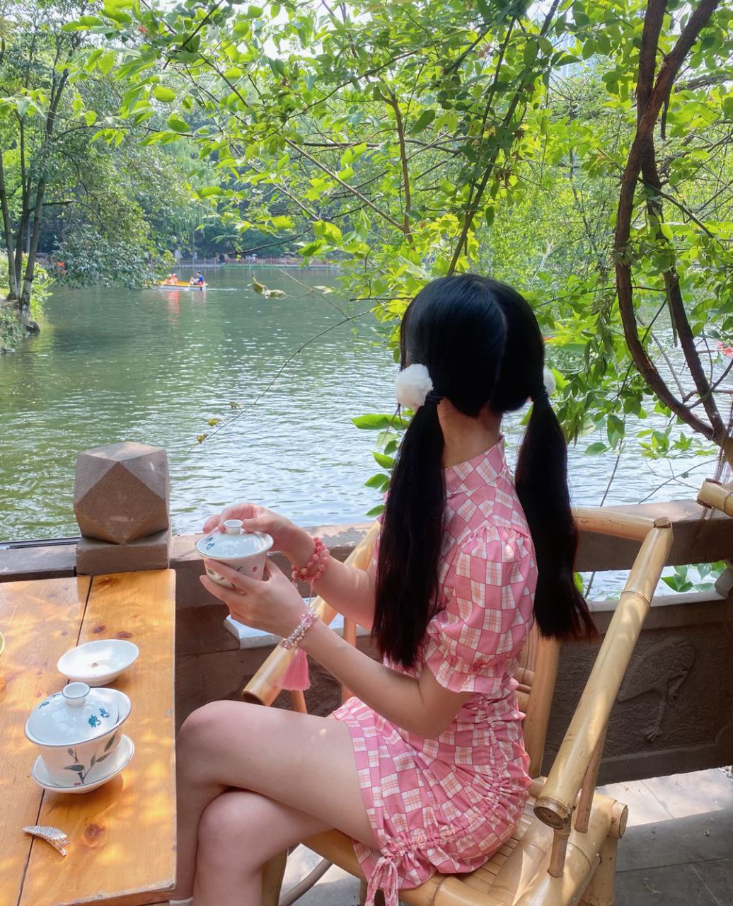 含羞草传媒(每天免费一次)最新版