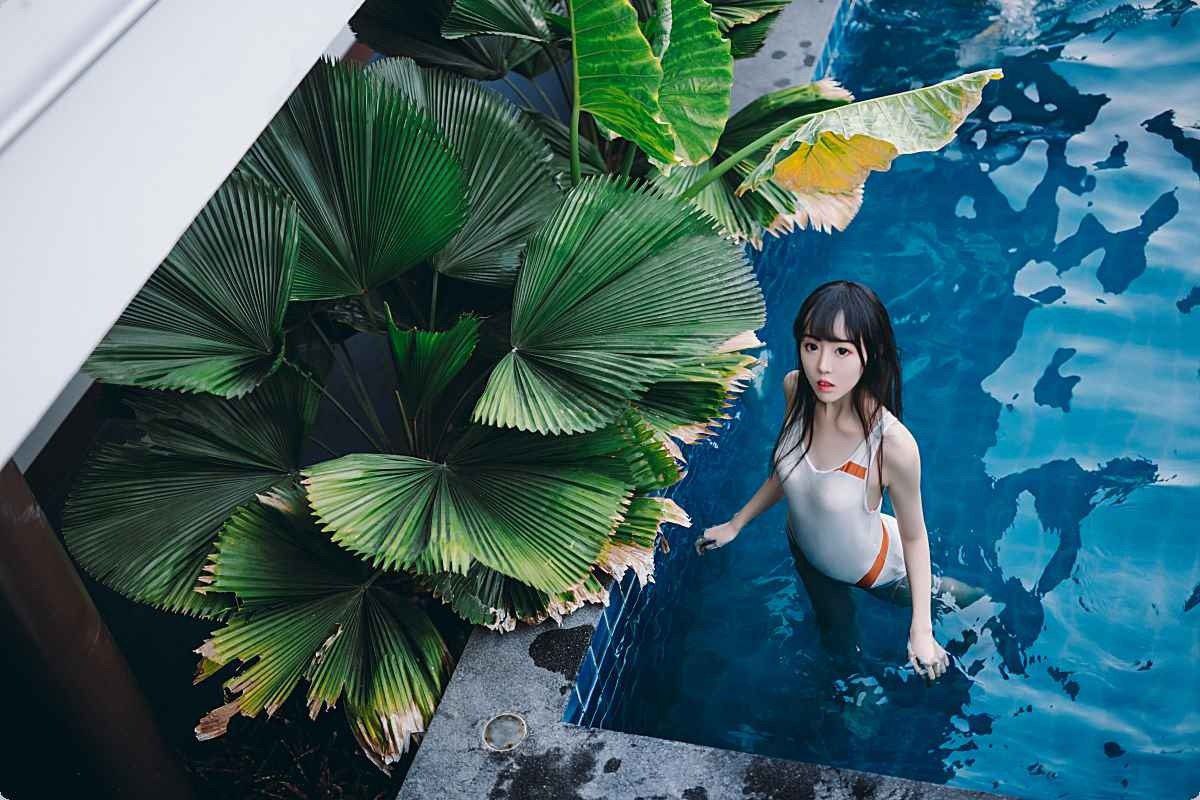 边摸边吃奶边做边爱视频