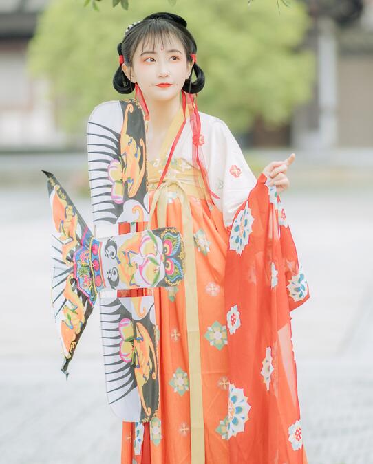 榛勮壊杞欢3.0.3姣忓ぉ鏃犻檺娆ivo鐗堢牬瑙f父鎴忓厤璐硅鐪�