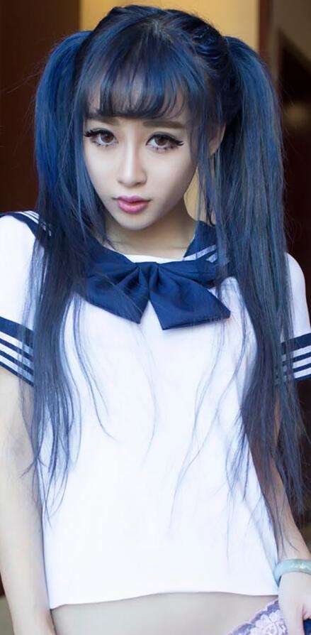 女人和狗交配