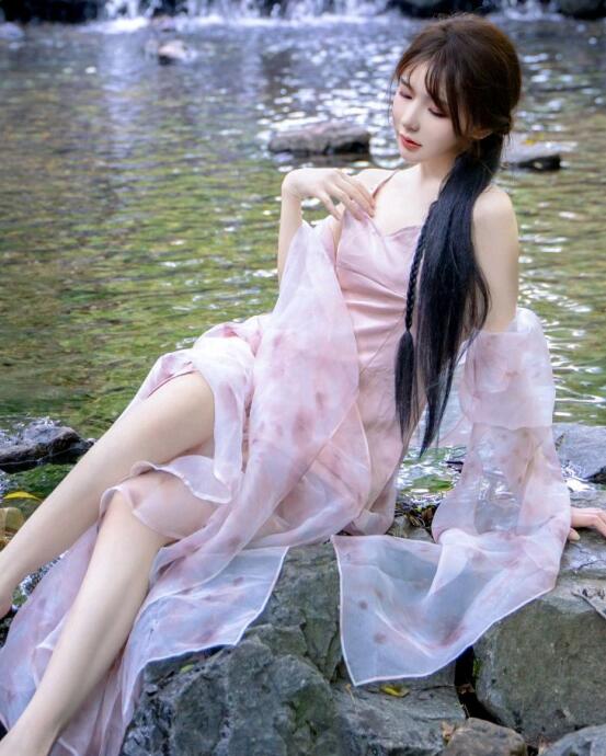 采女传