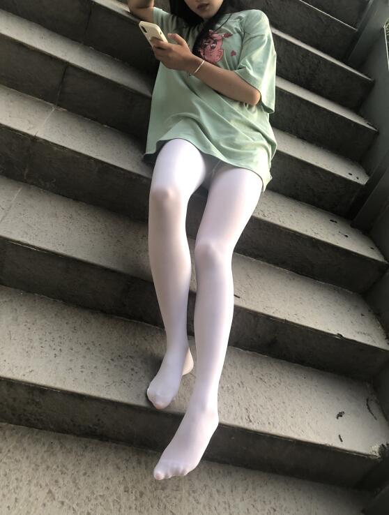 涓婅蹇樼┛鍐呰¥琚敺鍚屾鎽稿ソ鐖�
