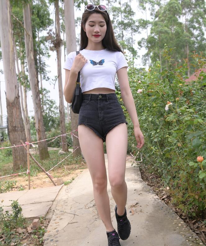 3个人一起玩3Q感详细经过