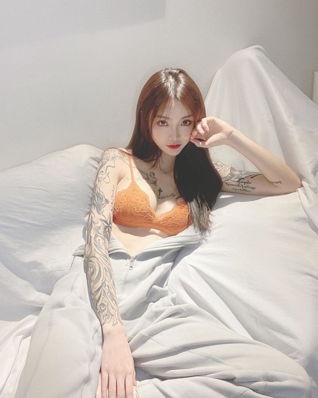 男男性纯肉小说