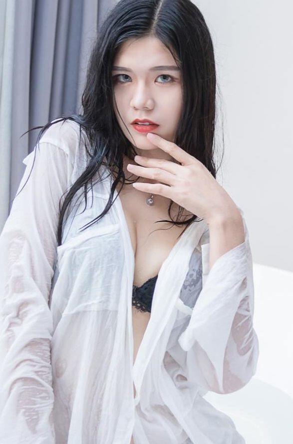 www亚洲精品少妇裸乳一区二区