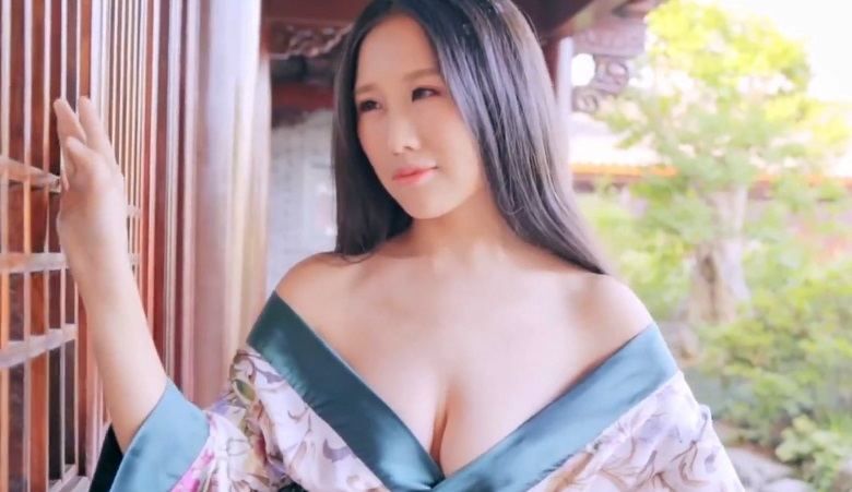 不知火舞和三个小孩