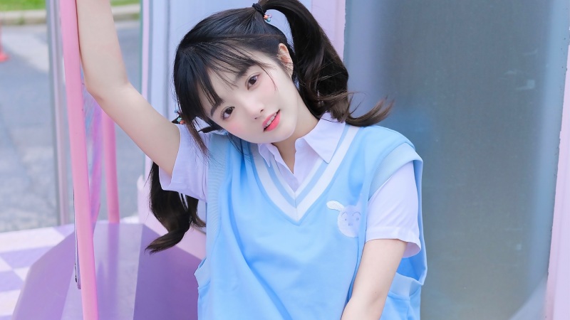 被六个男人躁到一夜同性