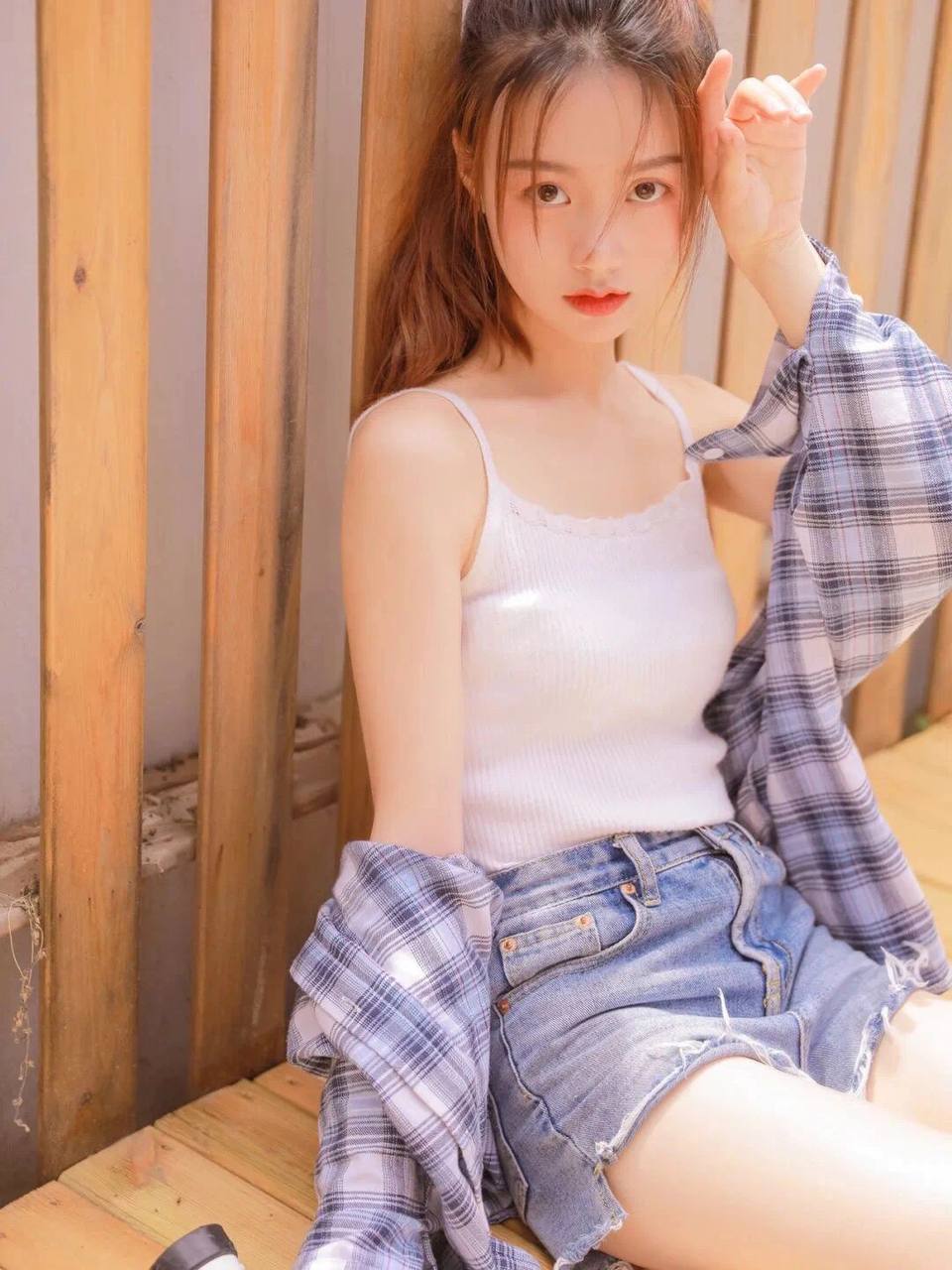 浜氭绮惧搧涔呬箙鏃犵爜浜у尯