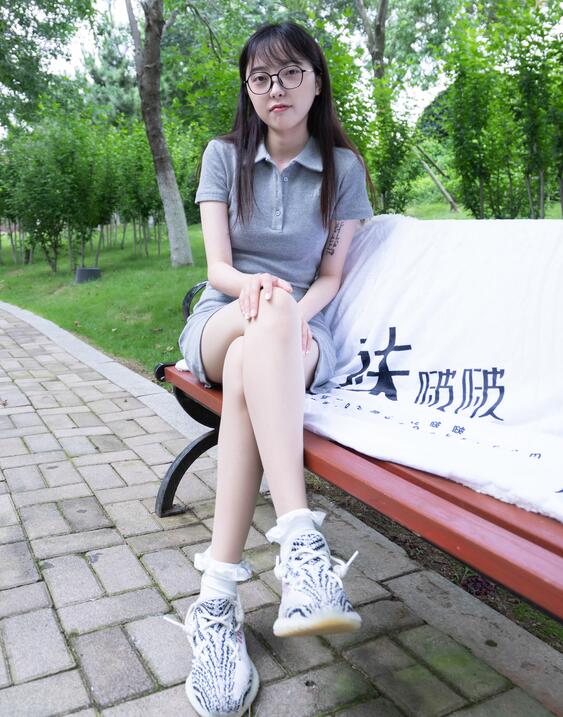 秋葵草莓丝瓜榴莲绿巨人app污版下载