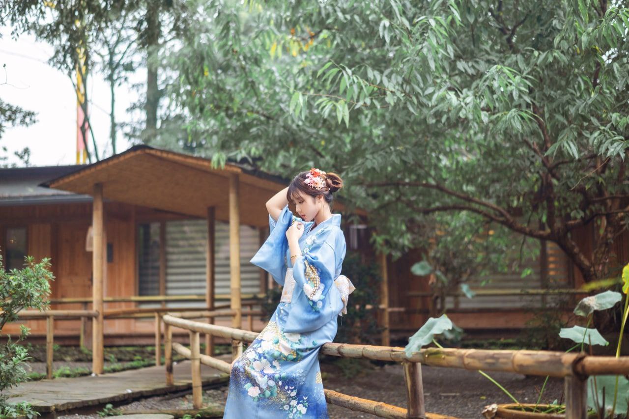 夜里十大禁用app花季传媒解锁版免费