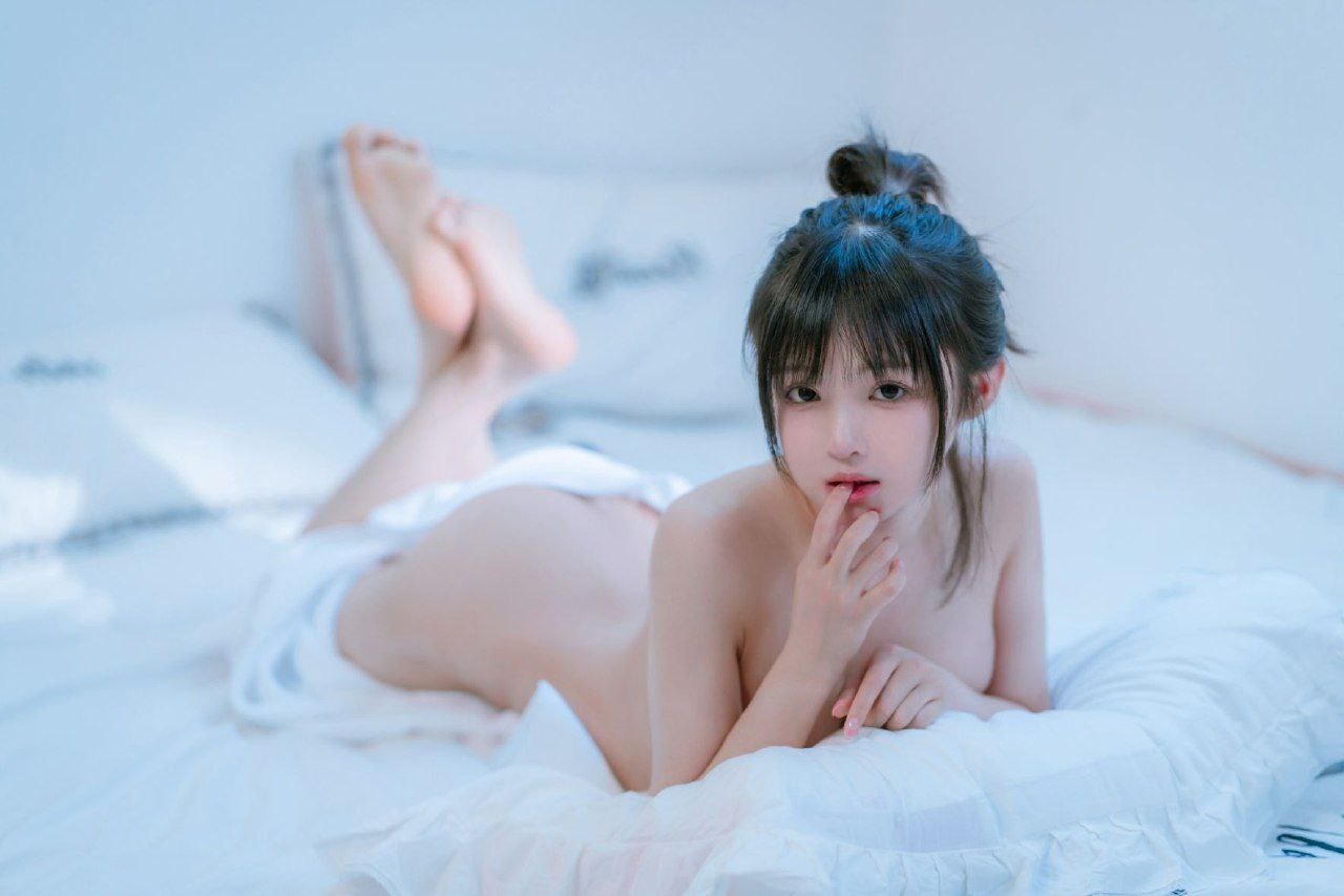 两个人高清视频在线观看免费