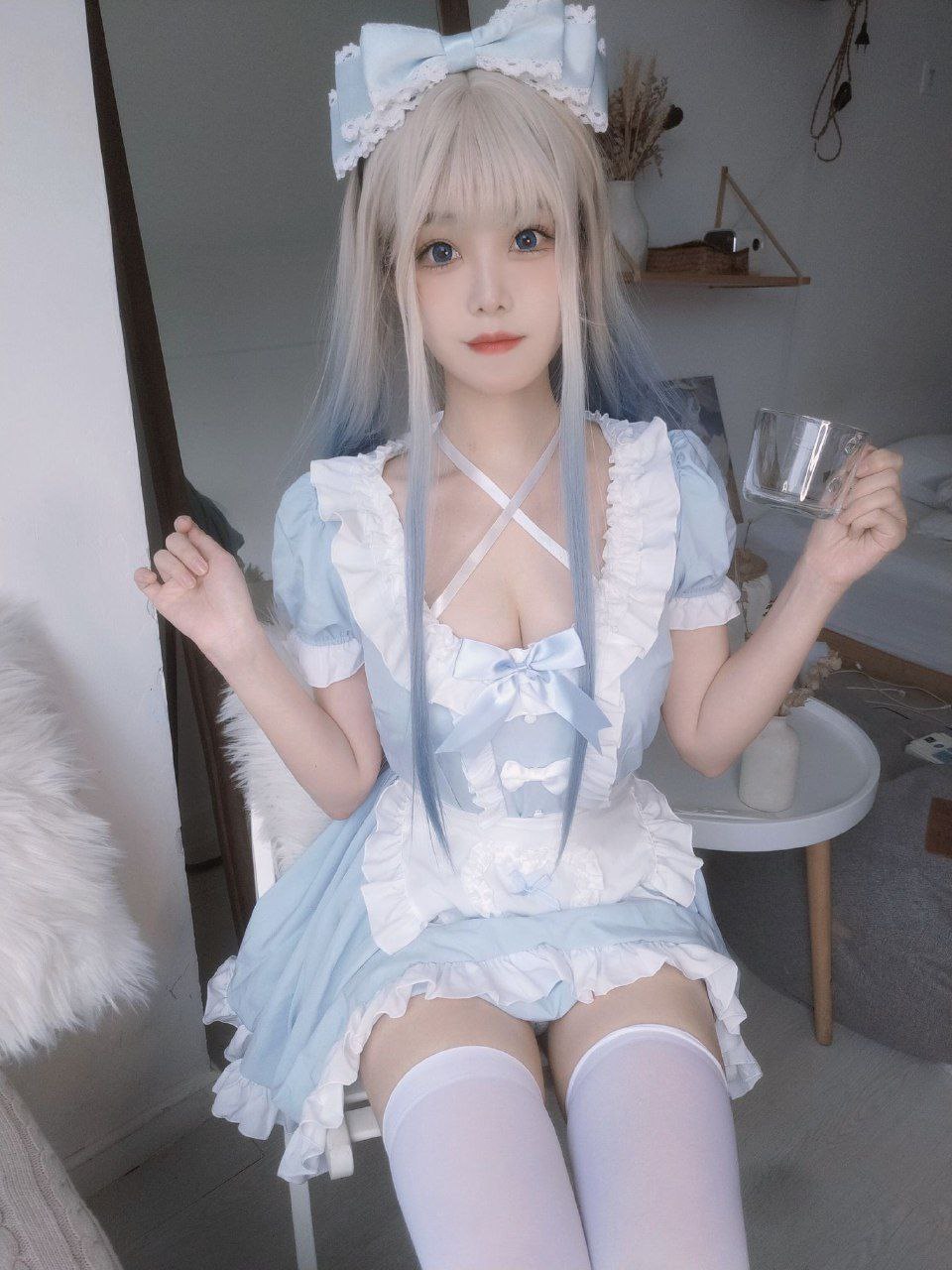 邻居少妇张开双腿让我爽一夜