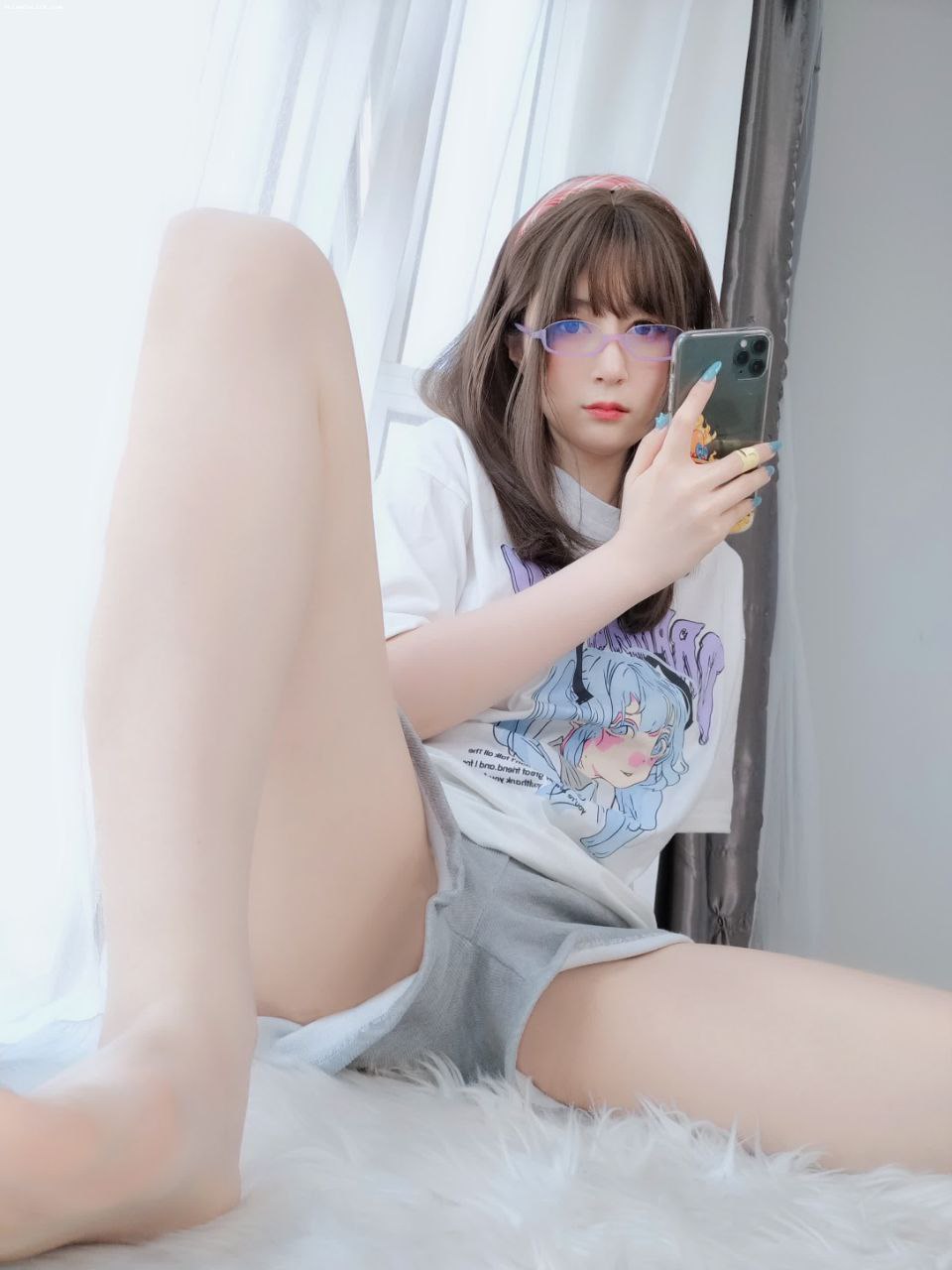 日本无遮挡吸乳呻吟视频