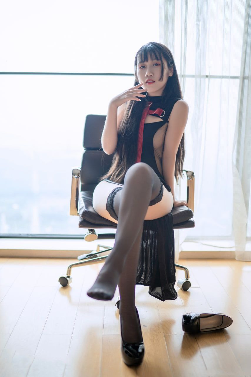 你把腰抬一下不然没法发动