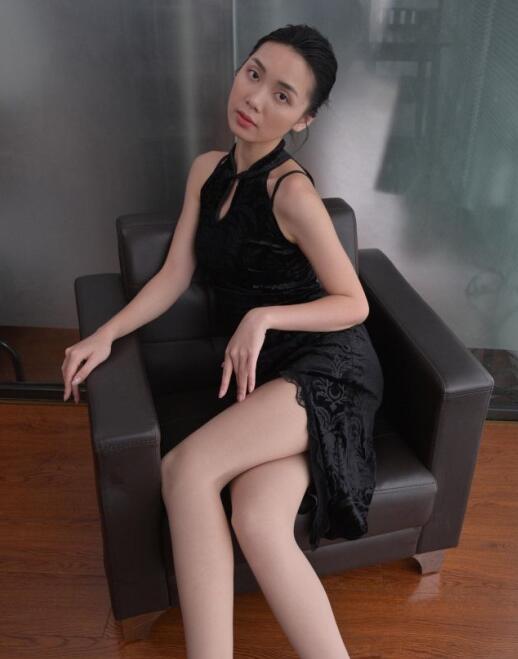 美女自卫慰流白浆视频