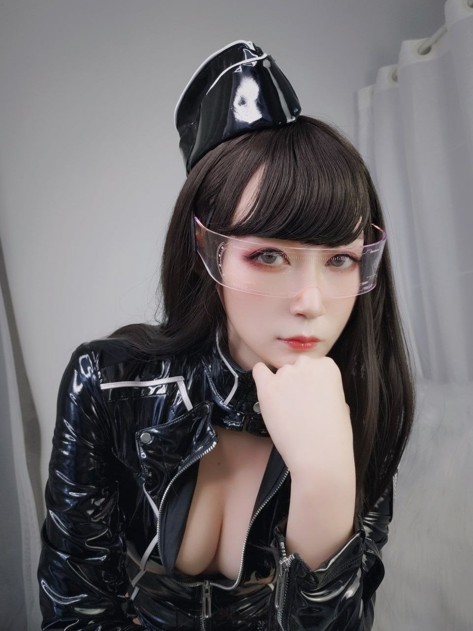 美女被人操