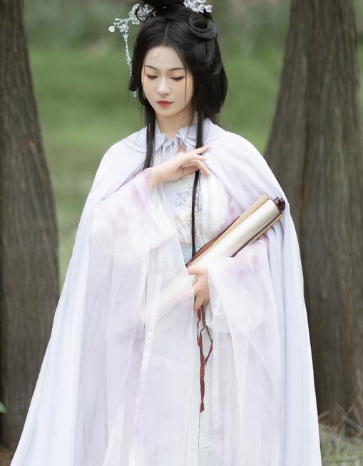 裙子里面是野兽正版哔哩哔哩