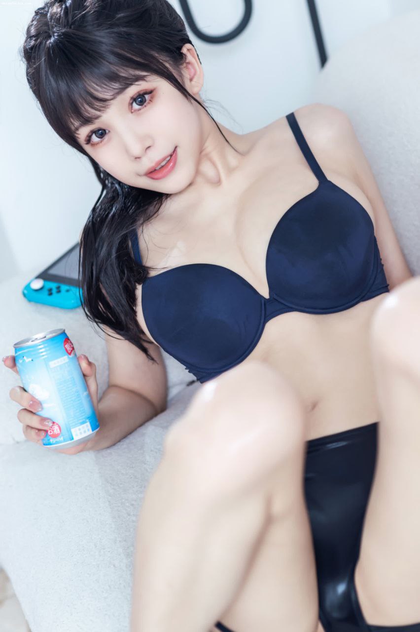 粗大的内捧猛烈进出a片小说