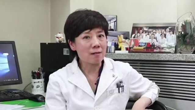 荆棘吻过星辰