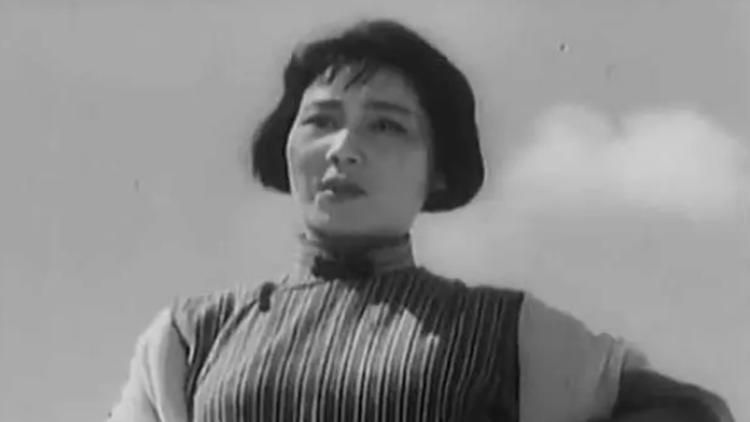 一姐归来后妈瑟瑟发抖：昔日霸主重现