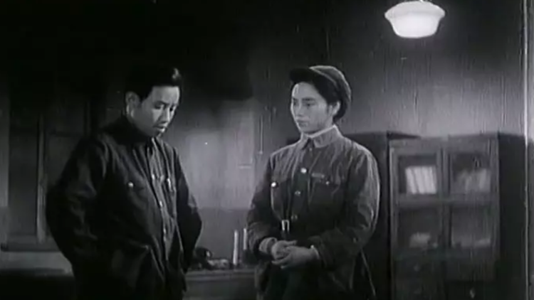 《提剑映桃花》剑与情的纠葛