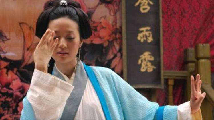 夏天的影响：高温如何干扰睡眠质量