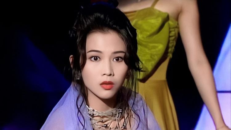 我乃当世隐藏王者：低调初现，身份成谜